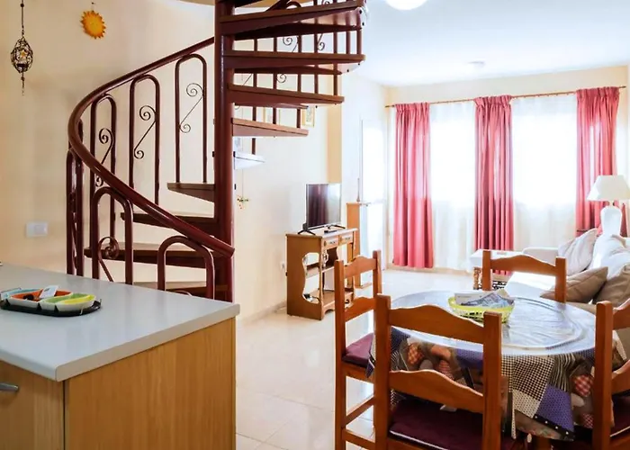 Live Roque Puertito Guimar * פוארטיטו דה גימאר